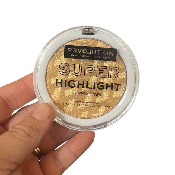Makeup Revolution‎ Relove Super Highlight Gold - Picture 1 of 3